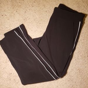 Athleta City Pant with piping
